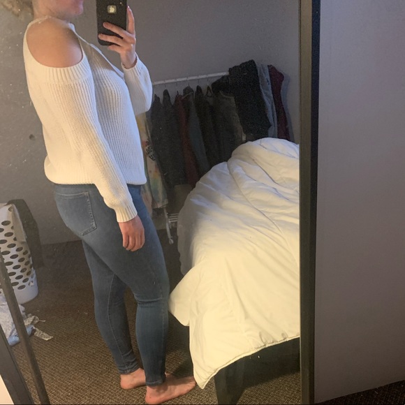 White/Cream Knit Sweater with Shoulder Holes - Picture 3 of 4